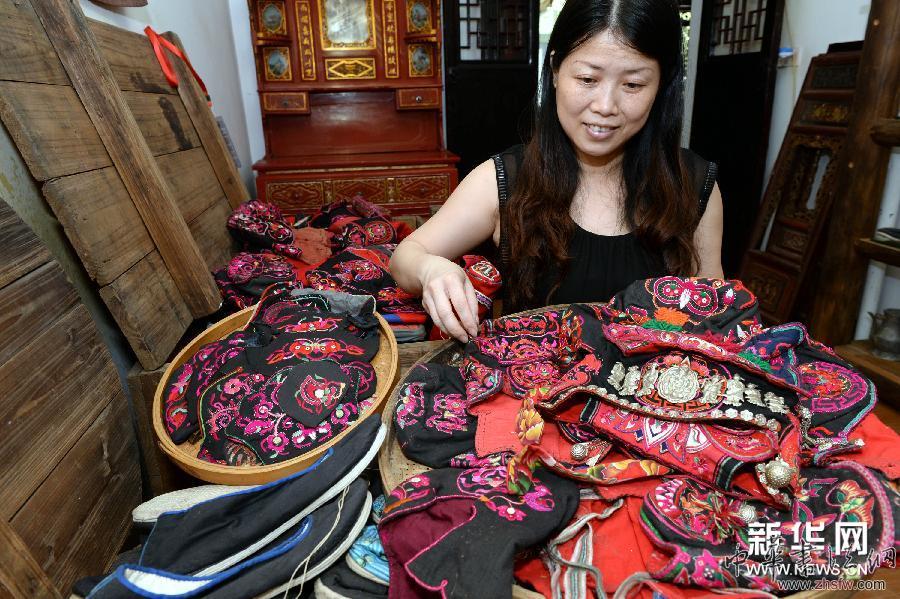 贛南客家文化傳承者 組圖 (晚報)(1)贛南客家文化傳承者