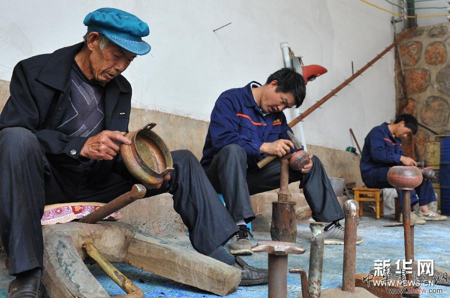 （晚報）（3）會澤斑銅工藝&ldquo;漂爐絕技&rdquo;有傳人