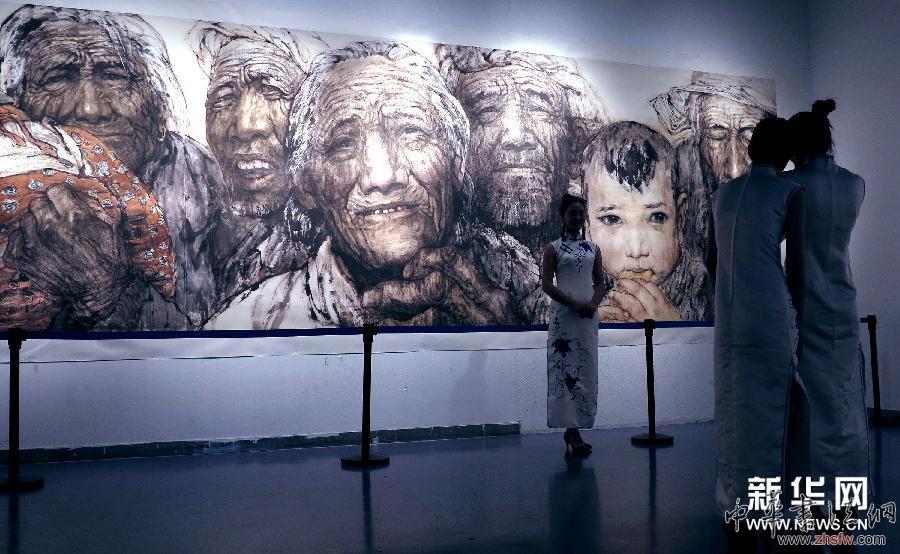 （文化）（2）梁巖水墨肖像畫(huà)展在鄭州舉行