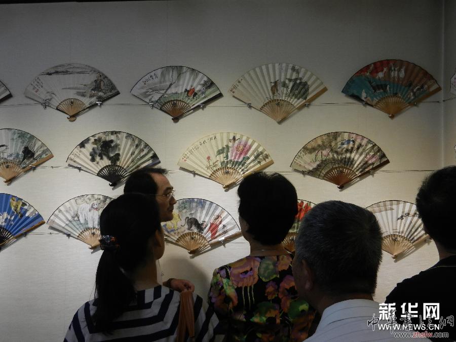 （文化）（1）《江蘋畫扇》展傳遞畫扇傳統(tǒng)藝術(shù)魅力
