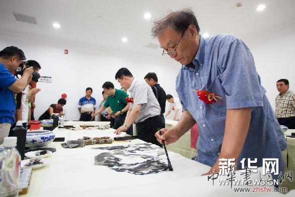 （晚報）（1）國家行政學院舉行&ldquo;學院夢翰墨情&rdquo;書畫展暨名家筆會