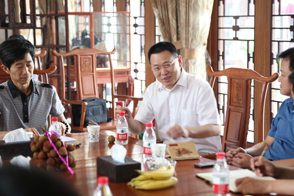 省書協(xié)副主席、書法報(bào)社社長舟恒劃發(fā)言