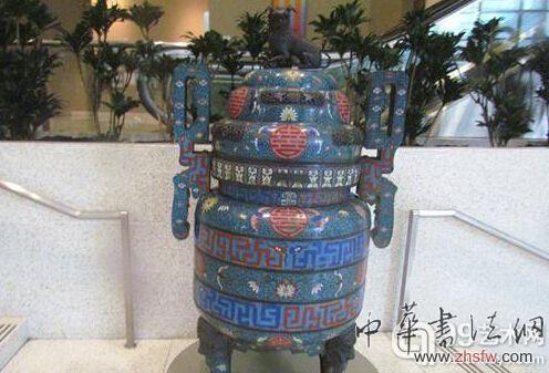 西雅圖男子無(wú)端損毀價(jià)值10萬(wàn)美元的中國(guó)瓷器