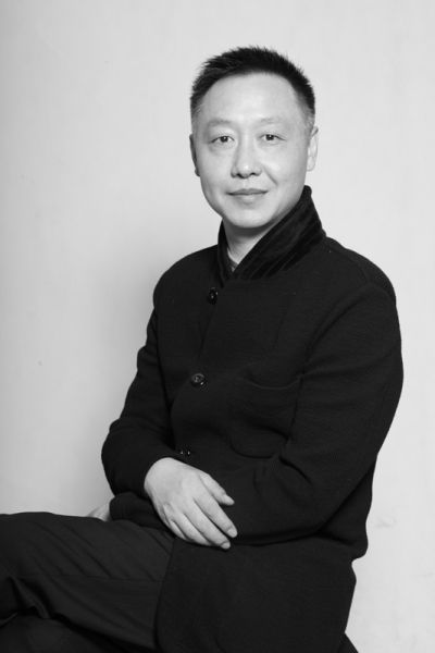 藝術(shù)唯一的應(yīng)該:向應(yīng)該說(shuō)不 藝術(shù)家 彭鳴亮