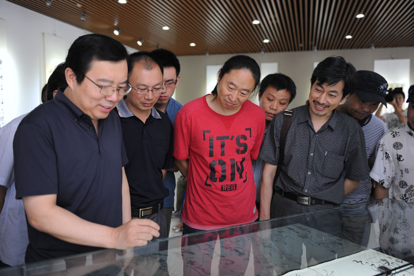 “湖北省十大青年書法家”作品展在京開幕