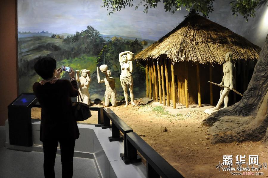 （新華網(wǎng)）（5）探訪國(guó)內(nèi)首個(gè)澠池仰韶文化博物館