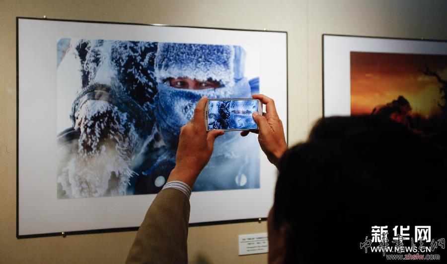 （晚報(bào)）（2）首屆&ldquo;絲綢之路&rdquo;全國(guó)攝影藝術(shù)大展連云港開(kāi)展