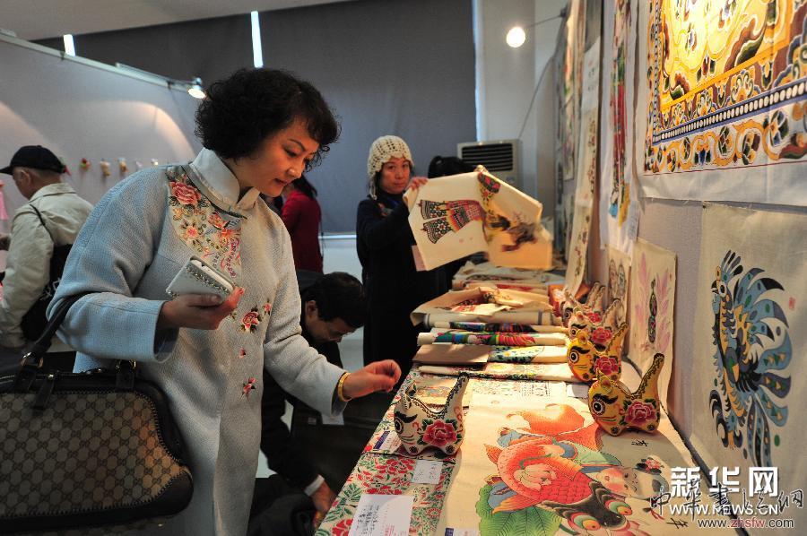 民間工藝牽手現(xiàn)代藝術(shù) 組圖 (文化)(3)民間工藝牽手現(xiàn)代藝術(shù)
