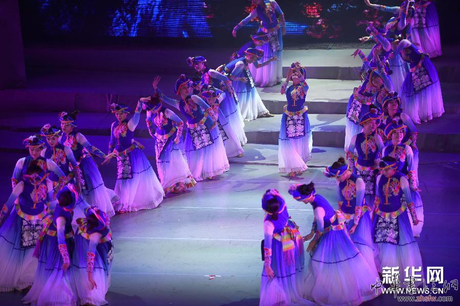 四川省第七屆少數(shù)民族藝術(shù)節(jié)開(kāi)幕 圖 (文化)(1)四川省第七屆少數(shù)民族藝術(shù)節(jié)開(kāi)幕