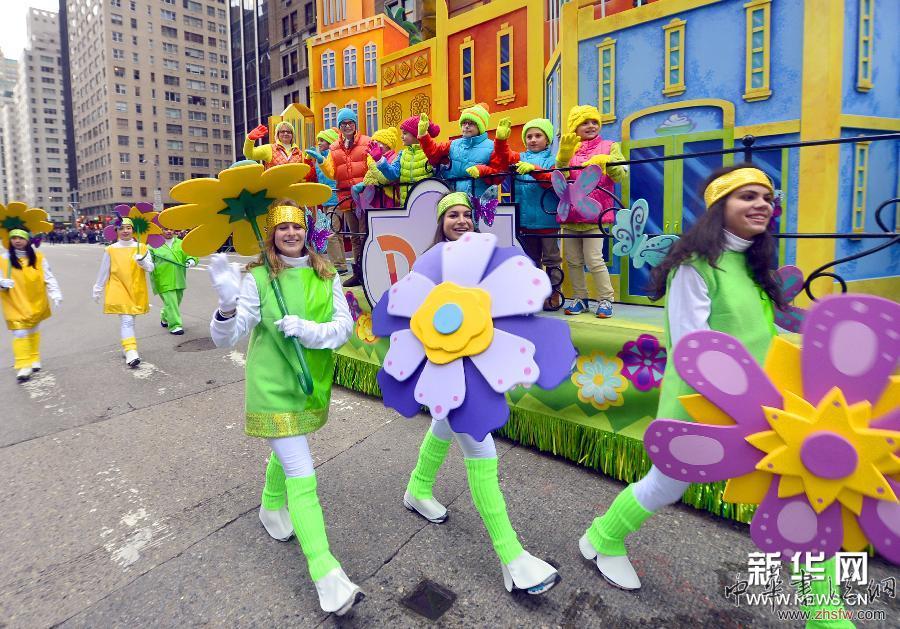 （國(guó)際）（5）紐約舉行第88屆感恩節(jié)大游行