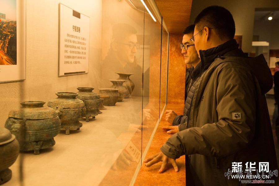 （XHDW）（1）早期秦文化考古十年成果在京展出