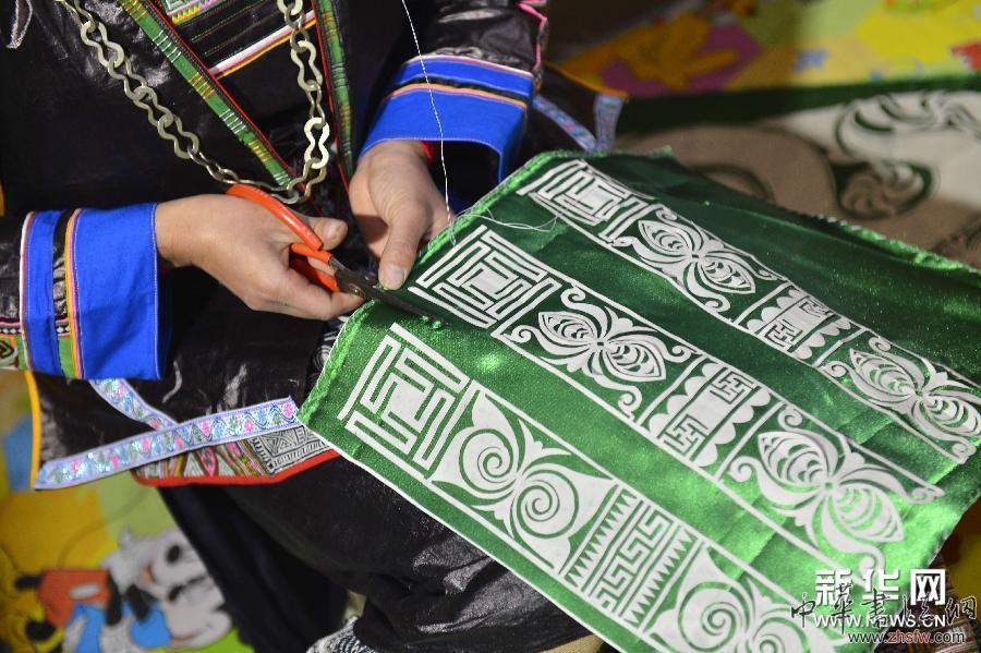 #（社會）（2）貴州苗族百鳥衣技藝的傳承