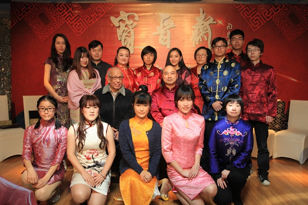 喜收五位愛(ài)徒 寶晉齋陸維中書(shū)法收徒儀式在滬舉行