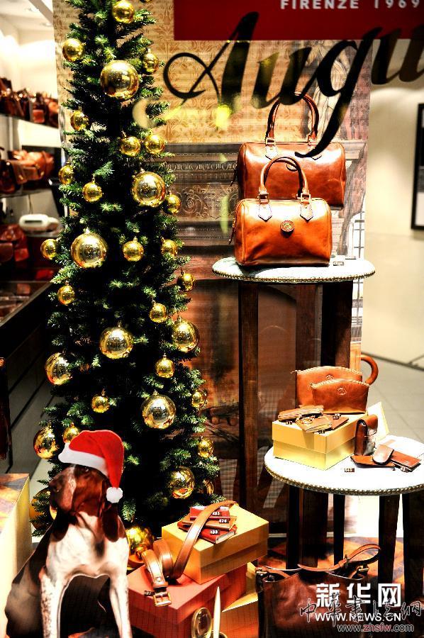 羅馬圣誕氣氛漸濃 (XHDW)(1)羅馬圣誕氣氛漸濃