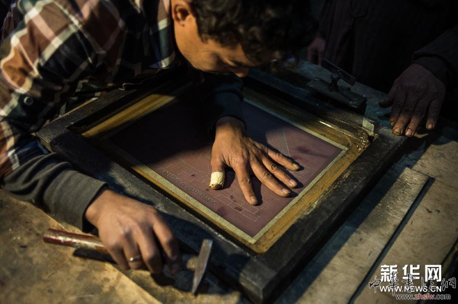 埃及:一張紙莎草畫的由來(lái) (國(guó)際)(5)埃及:一張紙莎草畫的由來(lái)