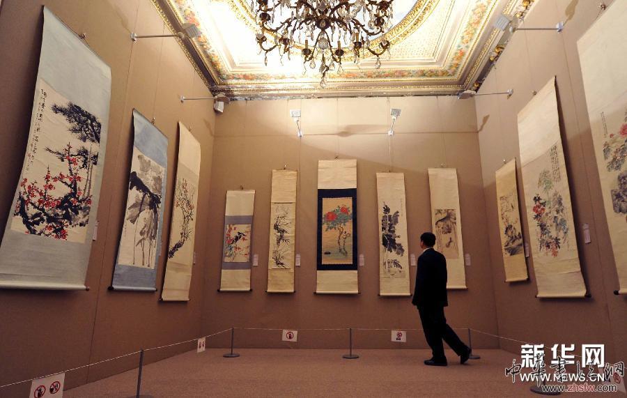 《自然的吟唱—重慶中國三峽博物館館藏花鳥畫展》在巴黎開幕 圖 (XHDW)(2)《自然的吟唱—重慶中國三峽博物館館藏花鳥畫展》在巴黎開幕