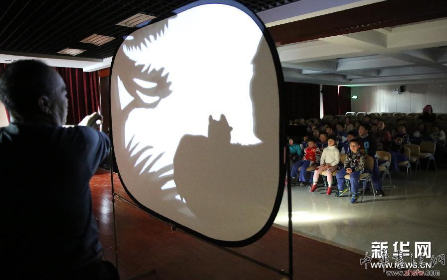 北京小學生藝術節(jié)上迎新年 圖 北京小學生藝術節(jié)上迎新年 圖