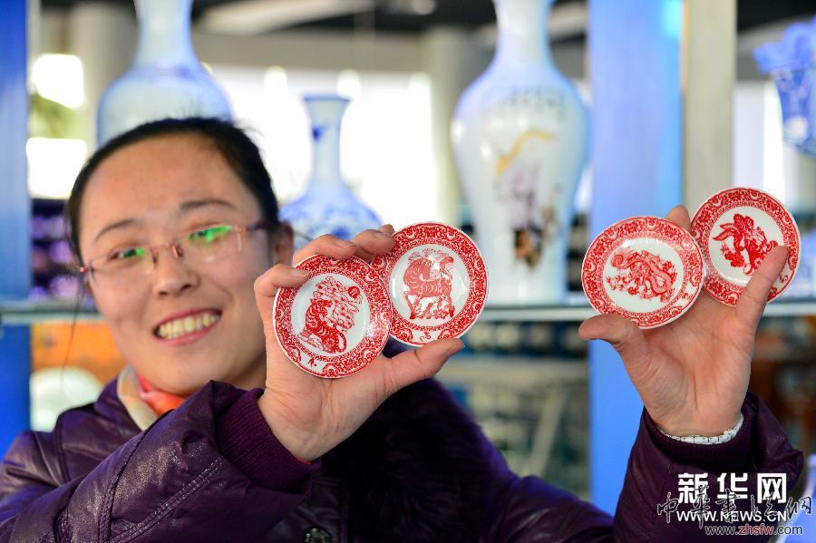 （晚報(bào)）（1）山東無(wú)棣：小小貝殼做出瓷器產(chǎn)業(yè)