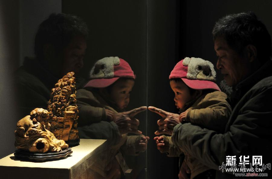 徽派雕刻惹人迷 (晚報)徽派雕刻惹人迷