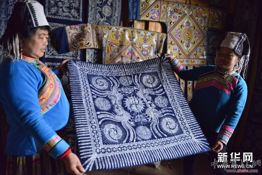 小工坊傳承苗族染繡技藝 (XHDW)(1)小工坊傳承苗族染繡技藝