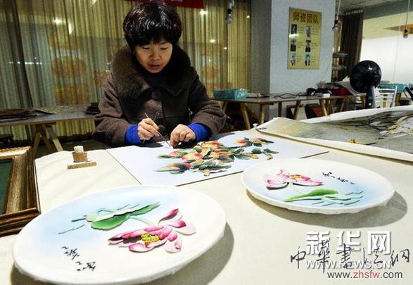 （晚報）辛集皮貼畫：拼出五彩斑斕大世界