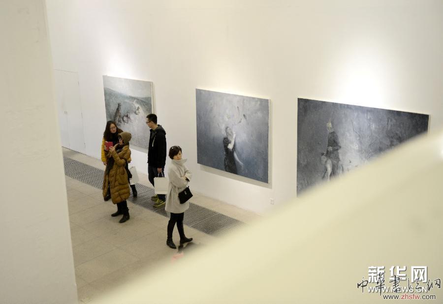 “黃立言:夢魘照進(jìn)現(xiàn)實”在北京798藝術(shù)區(qū)展出 圖 (晚報)(3)“黃立言:夢魘照進(jìn)現(xiàn)實”在北京798藝術(shù)區(qū)展出