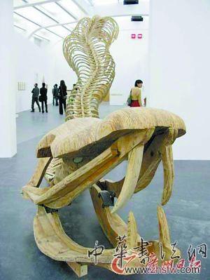 黃永砯 　　《蟒蛇》（裝置）