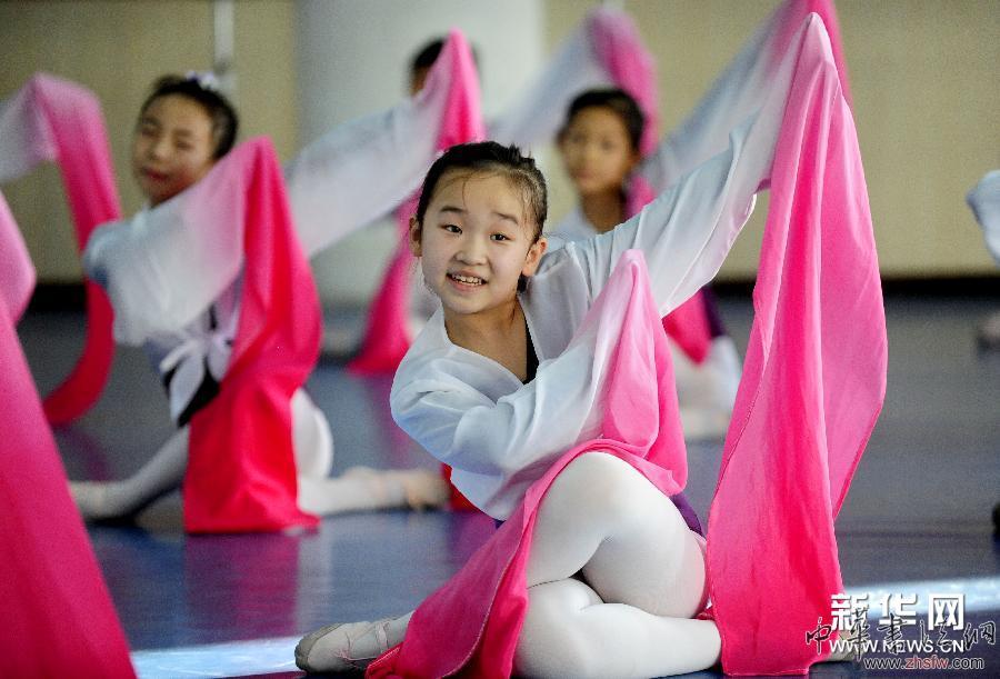 學(xué)藝過(guò)新年 #(社會(huì))(2)學(xué)藝過(guò)新年