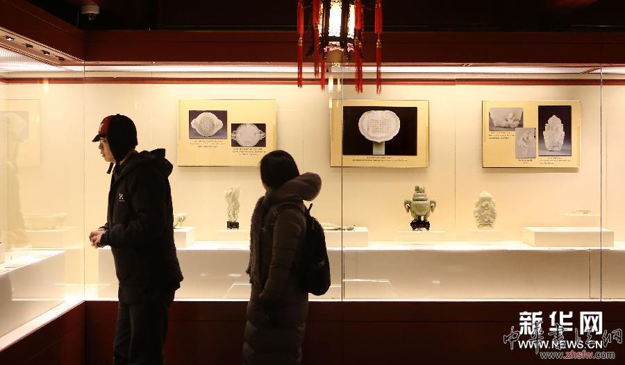 沈陽(yáng)故宮完成展廳擴(kuò)建 近百件清宮雕刻品亮相 圖 (晚報(bào))沈陽(yáng)故宮完成展廳擴(kuò)建 近百件清宮雕刻品亮相