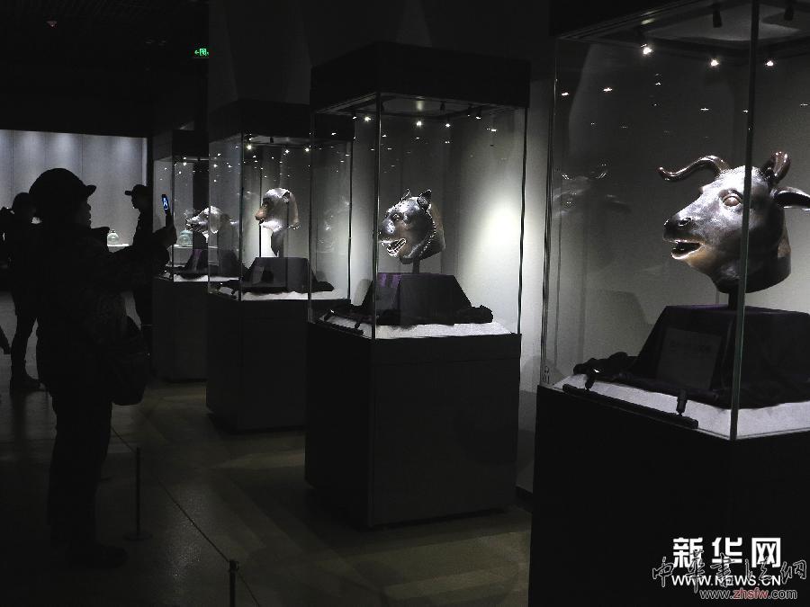 （晚報） （1）圓明園四大生肖獸首銅像亮相山東