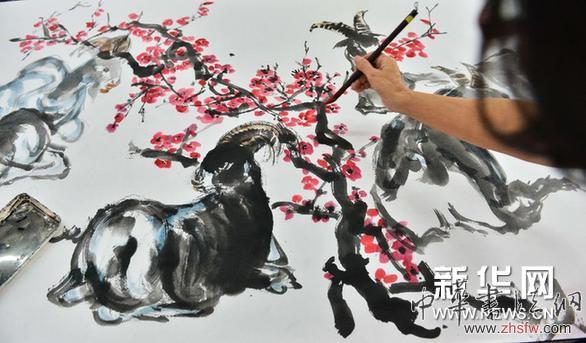 馬來西亞“羊光大道”水墨畫迎新春 圖 (國際)(1)馬來西亞“羊光大道”水墨畫迎新春
