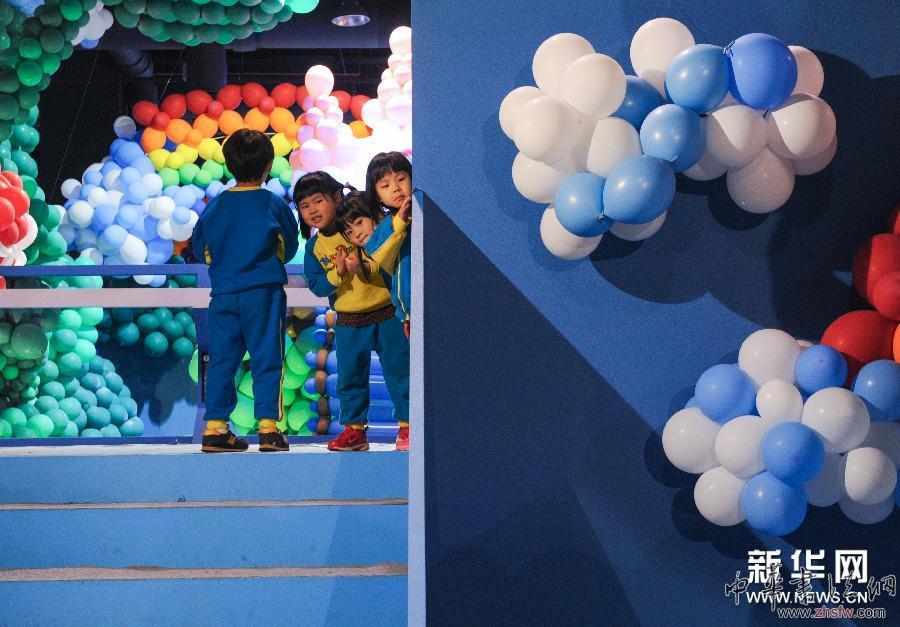 （晚報）（1）&ldquo;氣球人歷險記&rdquo;亮相臺北