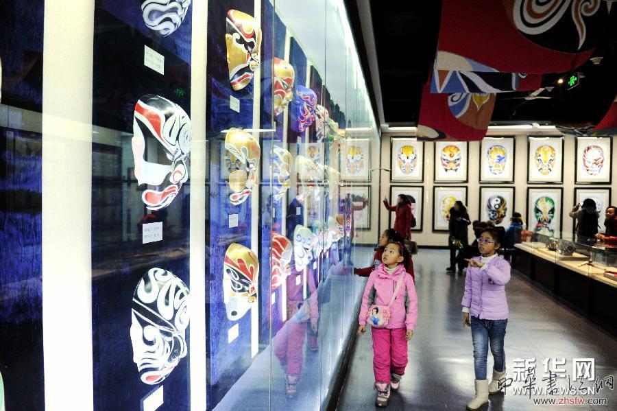 （晚報(bào)）（2）感受?chē)?guó)粹藝術(shù)魅力