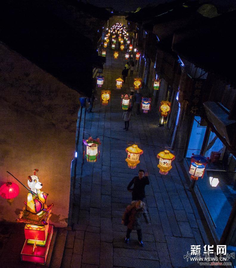 千年古鎮(zhèn)“水燈會” 傳統(tǒng)花燈迎新春 (文化)(5)千年古鎮(zhèn)“水燈會” 傳統(tǒng)花燈迎新春
