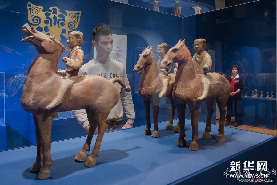 （XHDW）（1）&ldquo;華夏瑰寶展&rdquo;在布達(dá)佩斯開(kāi)幕