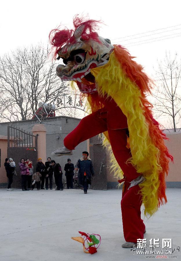 傳統(tǒng)民俗迎新春 (新華網(wǎng))(3)傳統(tǒng)民俗迎新春