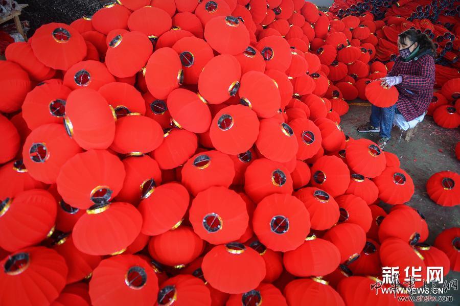 趕制燈籠迎新春 (社會)(2)趕制燈籠迎新春