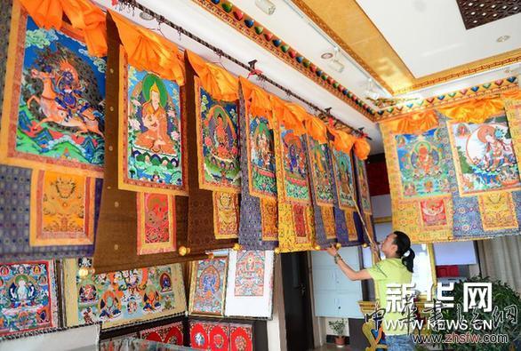 （文化）（1）甘肅夏河：大力發(fā)展&ldquo;甘南藏族唐卡&rdquo;