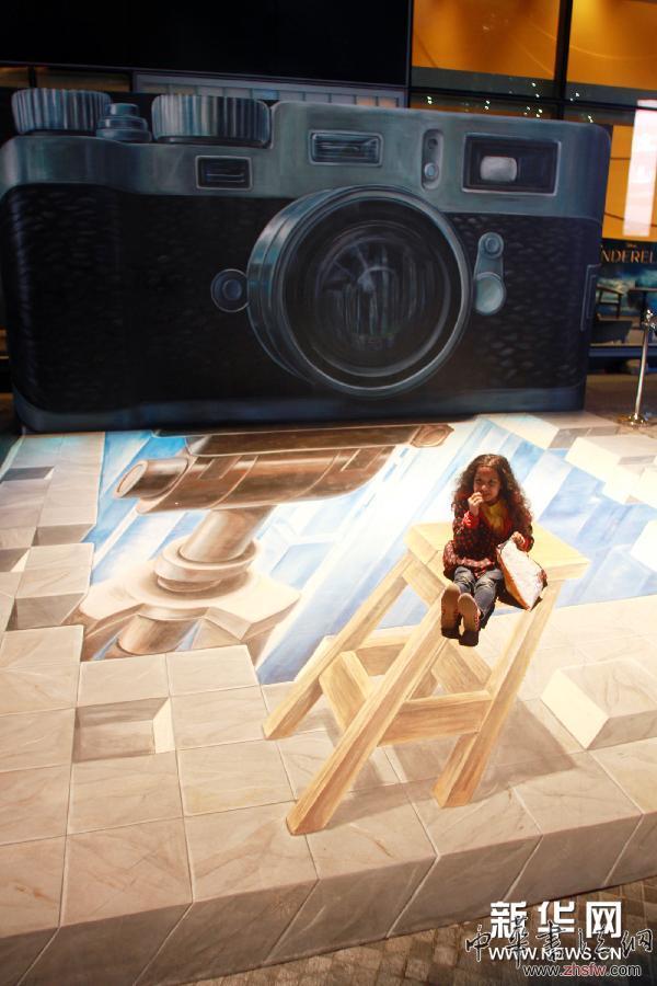 迪拜舉行街頭3D涂鴉藝術(shù)展 圖 (國際)(2)迪拜舉行街頭3D涂鴉藝術(shù)展