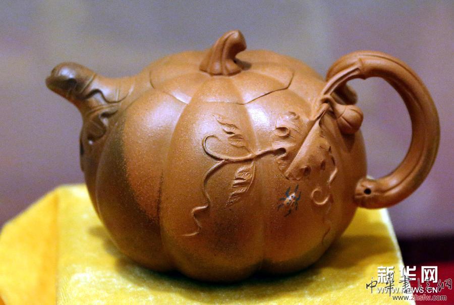 （晚報(bào)）（3）欽州坭興陶精品在港展出