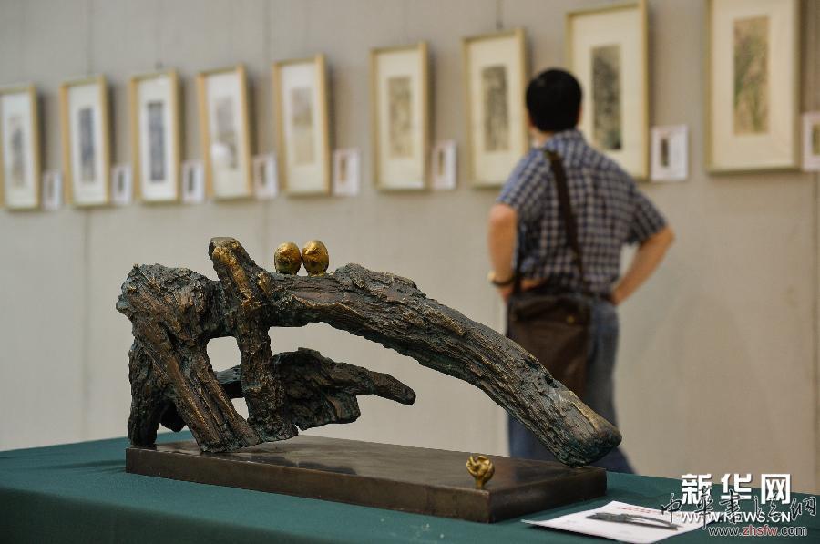 （晚報）（3）&ldquo;蕭暉榮中國畫&middot;書法&middot;雕塑藝術展&rdquo;在京舉行