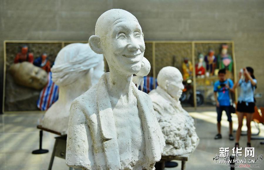 浙江省優(yōu)秀美術(shù)作品展杭州開幕 圖