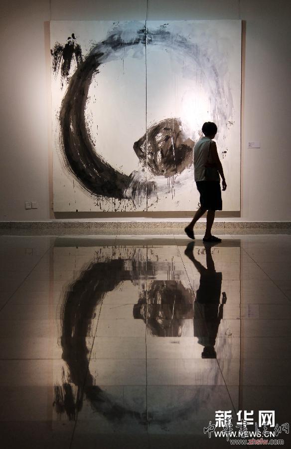 “無(wú)形之形--中國(guó)當(dāng)代藝術(shù)展”亮相湖北美術(shù)館 圖 (文化)(2)“無(wú)形之形——中國(guó)當(dāng)代藝術(shù)展”亮相湖北美術(shù)館