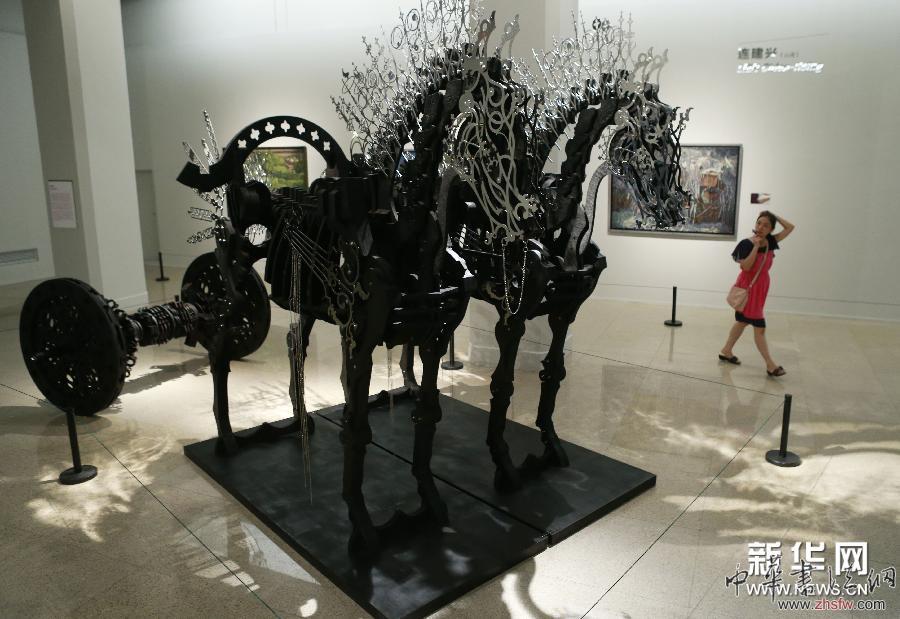 （文化）（1）2013海峽兩岸當(dāng)代藝術(shù)展亮相中國美術(shù)館
