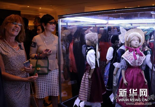 （晚報(bào)）（2）瑞士美麗傳承藝術(shù)展在港揭幕