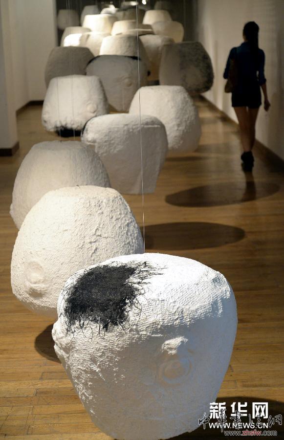 “質(zhì)物素心--施慧作品展”杭州舉辦 圖