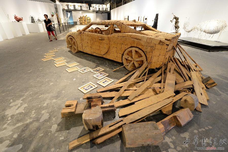 第三屆全國大學(xué)生公共視覺優(yōu)秀作品雙年展在上海開幕 圖