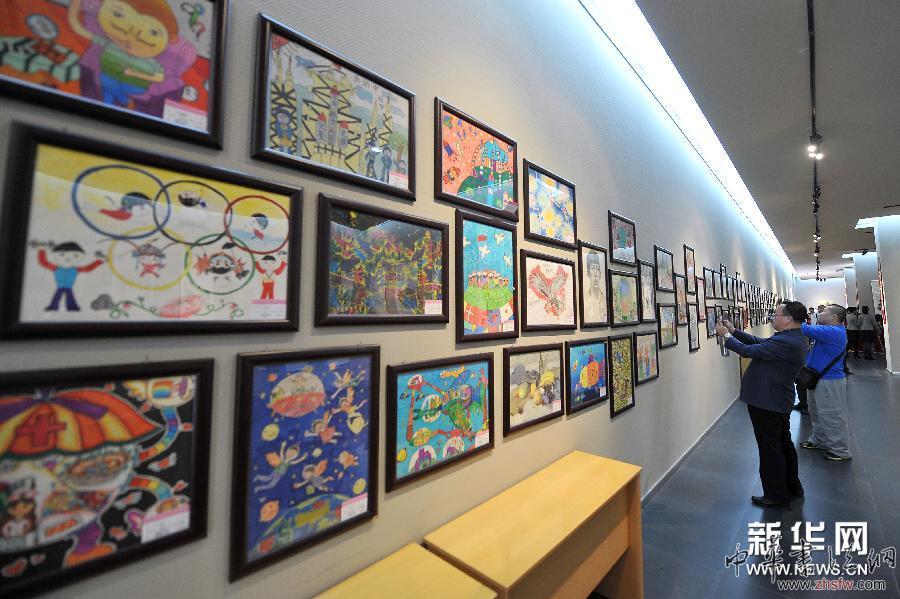 （晚報(bào)）（1）山西省中小學(xué)&ldquo;我的中國(guó)夢(mèng)&rdquo;主題系列書畫、手工制作大賽作品展開幕