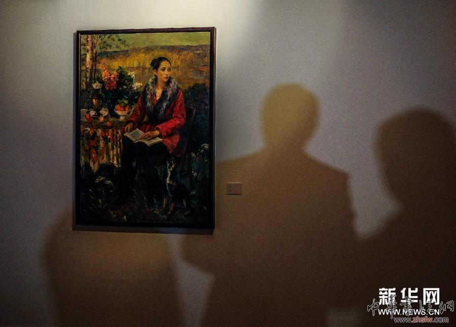 （新華網(wǎng)）（3）畫家潘義奎在莫斯科舉行個(gè)展