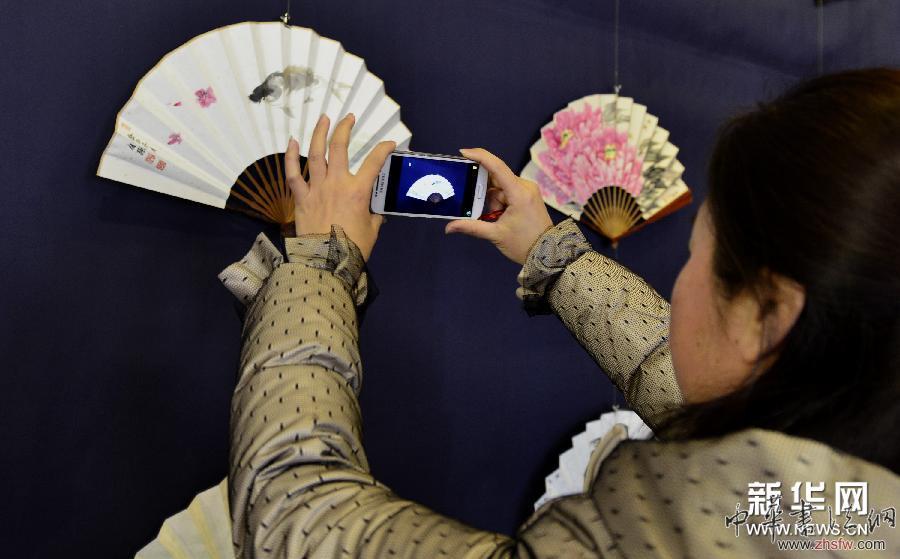 “百扇迎春展”在北京舉行 圖 (文化)(2)“百扇迎春展”在北京舉行